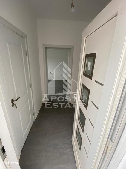 Casă cu 3 camere cu Teren 284 Mp în Remetea Mare