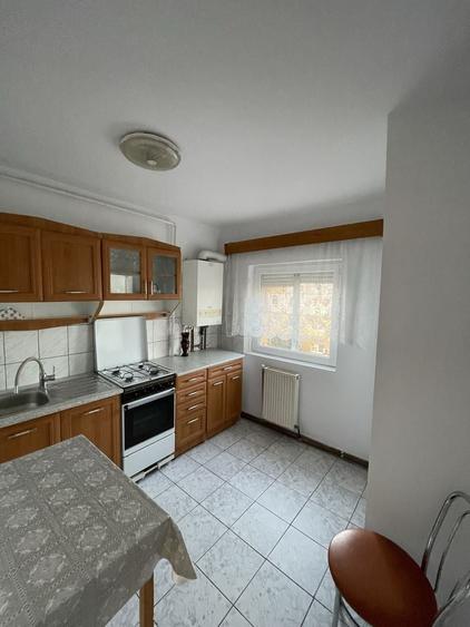 Garsonieră decomandată în Central