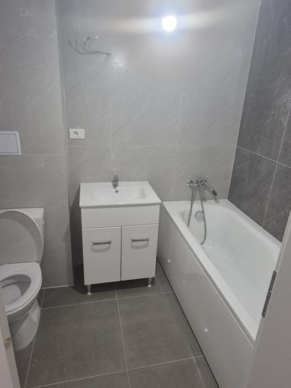 Apartament cu 2 camere nedecomandat în Berceni