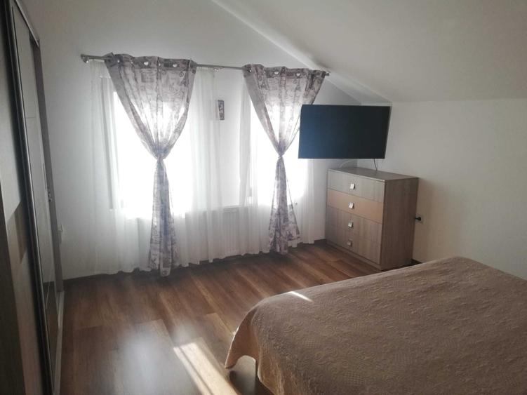Casă cu 4 camere în Central