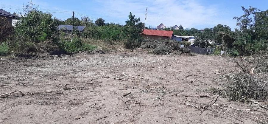Teren de 2152 mp, în Cătina