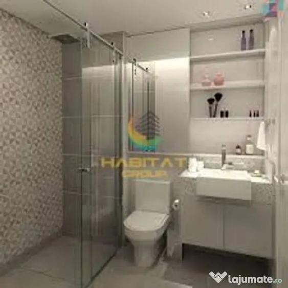 Apartament cu 3 camere semidecomandat în Central