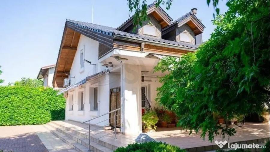 Casă cu 1 camere cu Teren 2800 Mp în Ferme