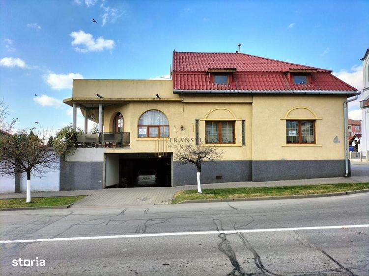 Casă cu 4 camere cu Canalizare în Ultracentral