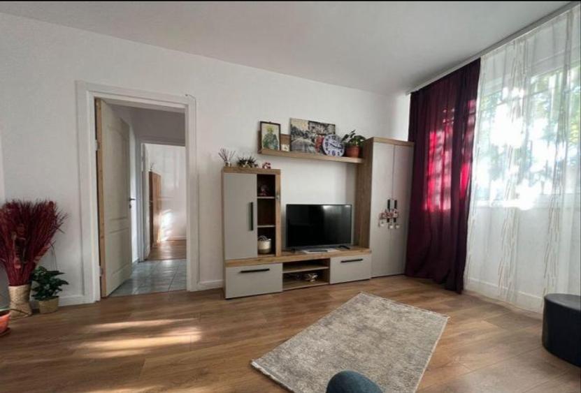 Apartament cu 2 camere semidecomandat în ICIL
