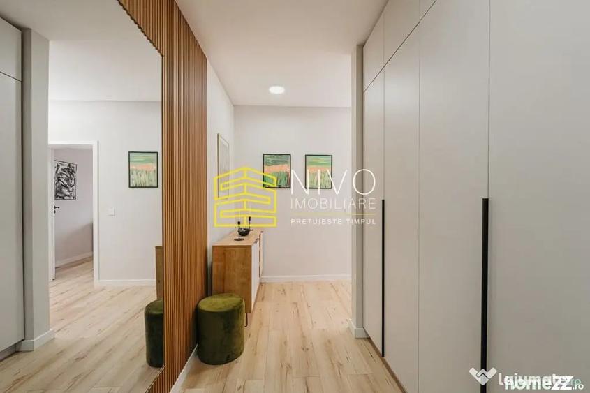 Apartament cu 3 camere semidecomandat în Livezeni