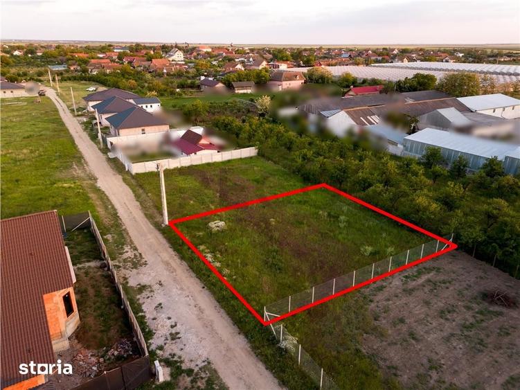 Teren de 500 mp, în Nojorid