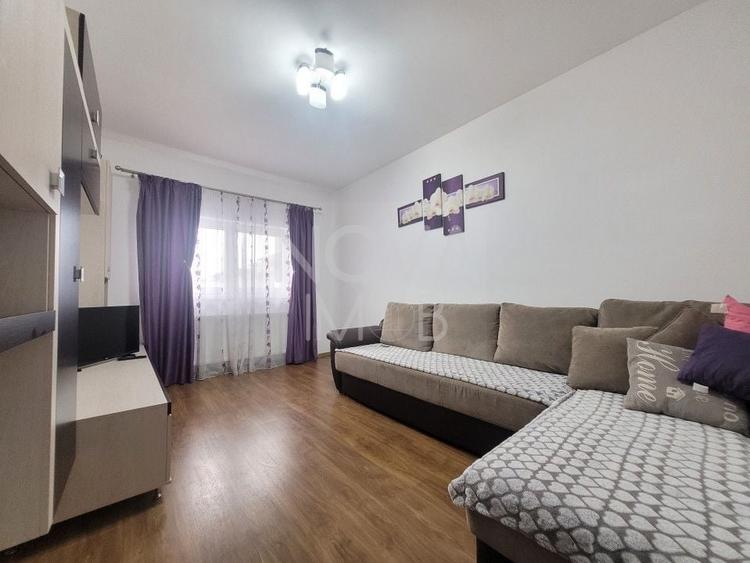 Apartament cu 2 camere decomandat, mobilat în Piața Cluj