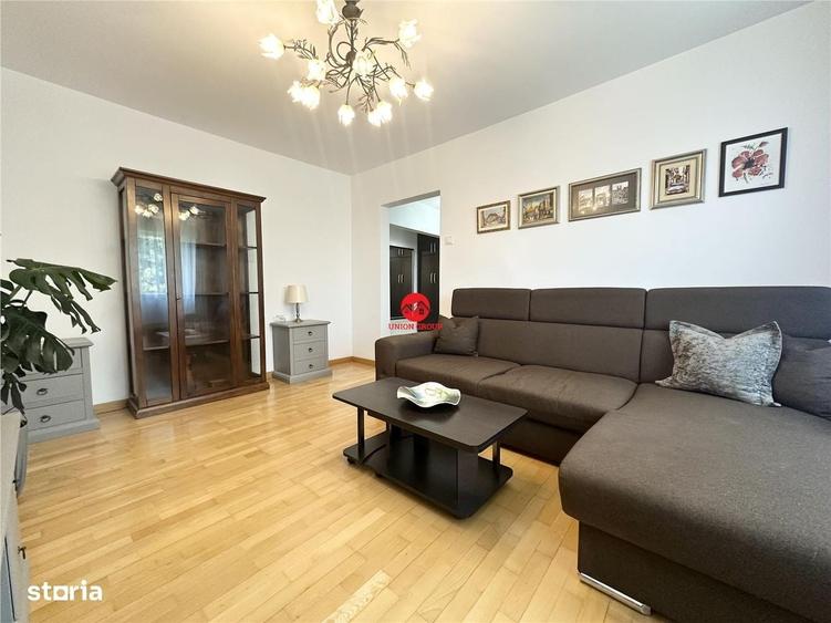 Apartament cu 3 camere decomandat în Central