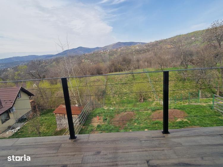 Casă cu 3 camere cu Teren 1000 Mp în Central