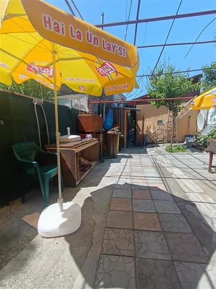 Casă individuală cu 3 camere cu Canalizare în Central