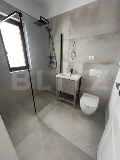Duplex cu 5 camere cu Canalizare în Dâmbovița