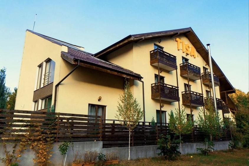 Casă cu 4 camere în Cosota