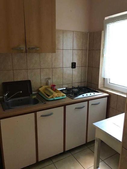 Garsonieră decomandată în Decebal
