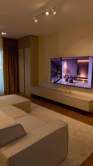 Apartament cu 3 camere în Drumul Taberei