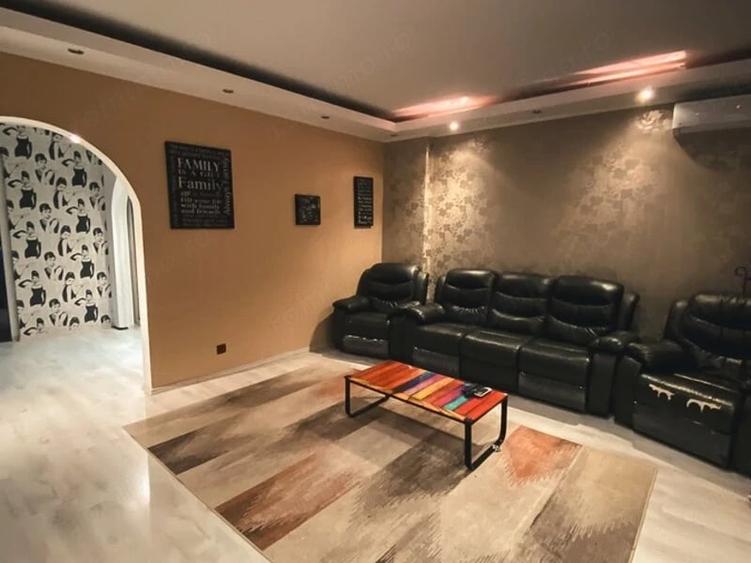 Casă cu 7 camere cu Teren 200 Mp în Calea Călărașilor