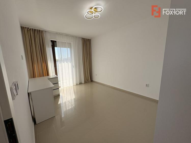 Duplex cu 3 camere cu Canalizare în Giroc