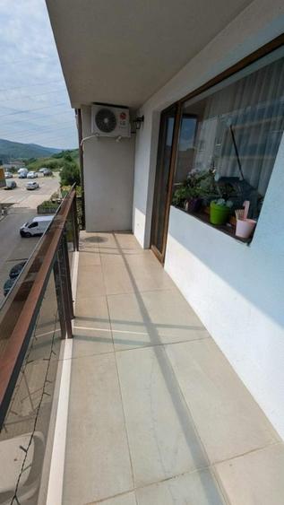 Apartament cu 2 camere semidecomandat în Florești
