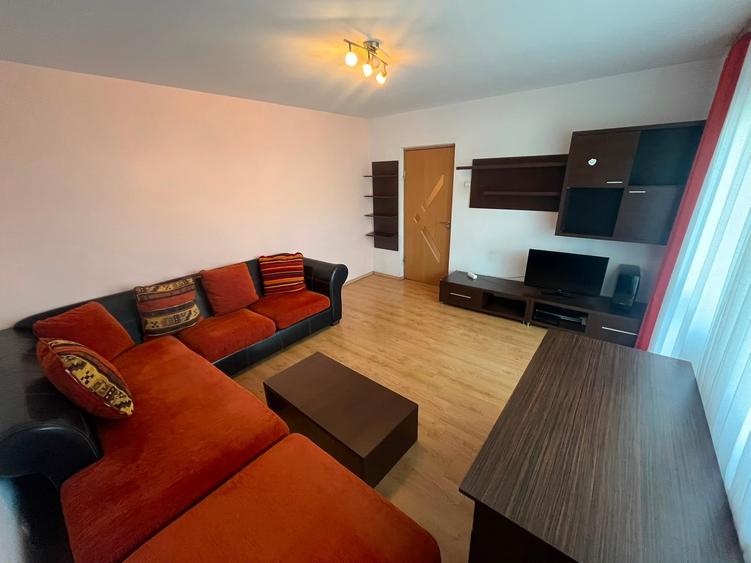 Apartament cu 2 camere decomandat în Drumul Taberei