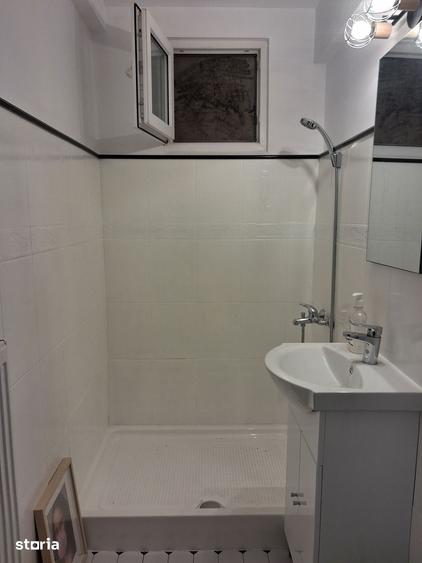 Apartament cu 2 camere semidecomandat, mobilat în Cișmigiu