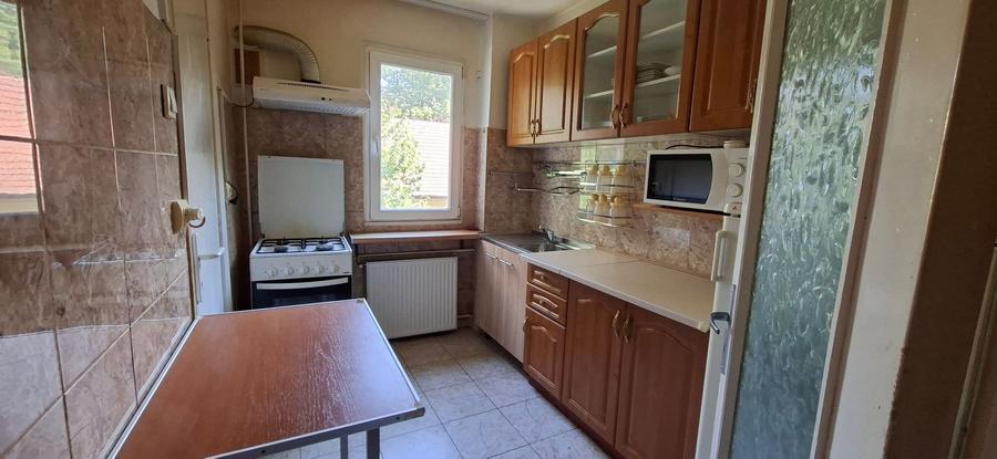 Apartament cu 2 camere semidecomandat, mobilat în Medicină