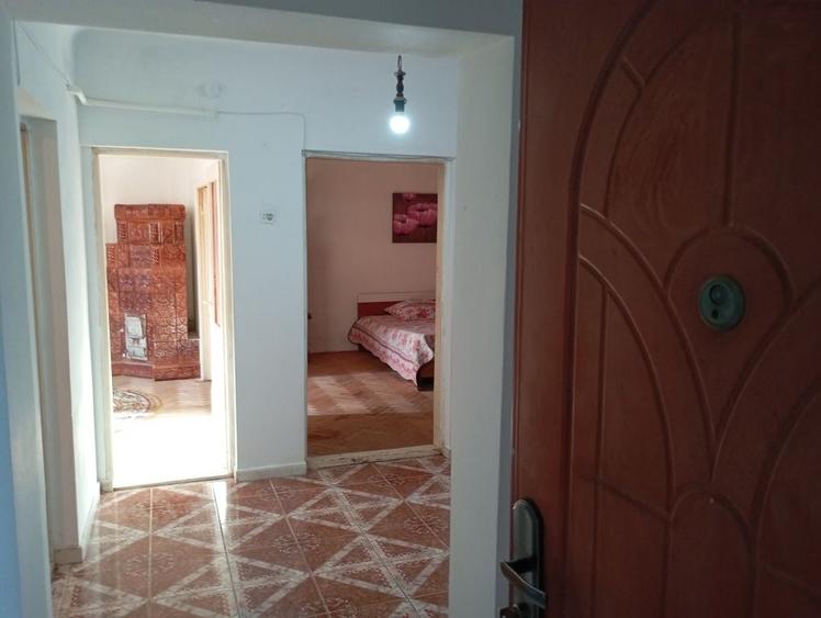 Casă cu 3 camere decomandat în Pictor Rosenthal