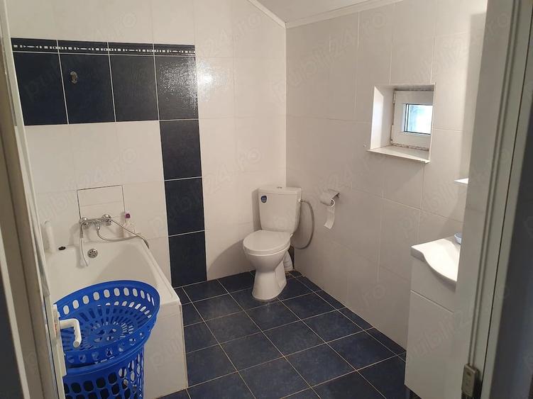 Casă cu 3 camere cu Teren 560 Mp în Andrășești