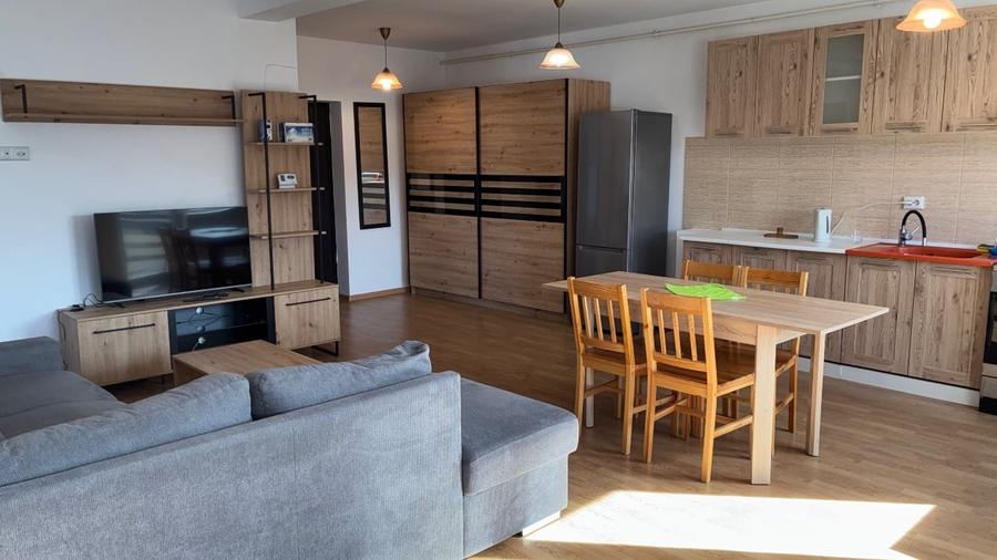 Apartament cu 2 camere decomandat, mobilat în Sânpetru