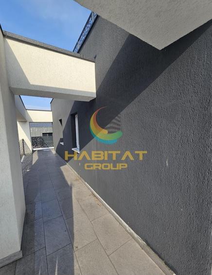 Penthouse cu 3 camere decomandat în Splaiul Unirii