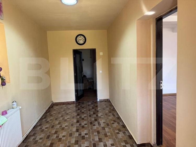 Casă individuală cu 4 camere cu Teren 1480 Mp în Brădești