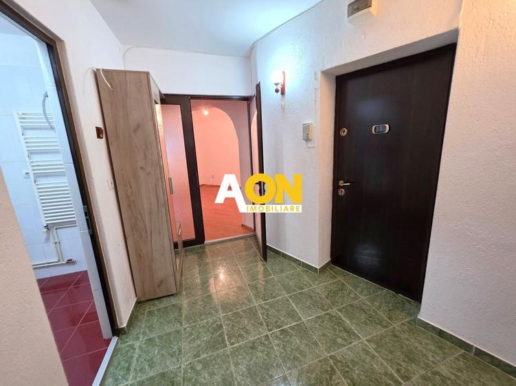 Apartament cu 2 camere decomandat, mobilat în Cetate — fotografia 3