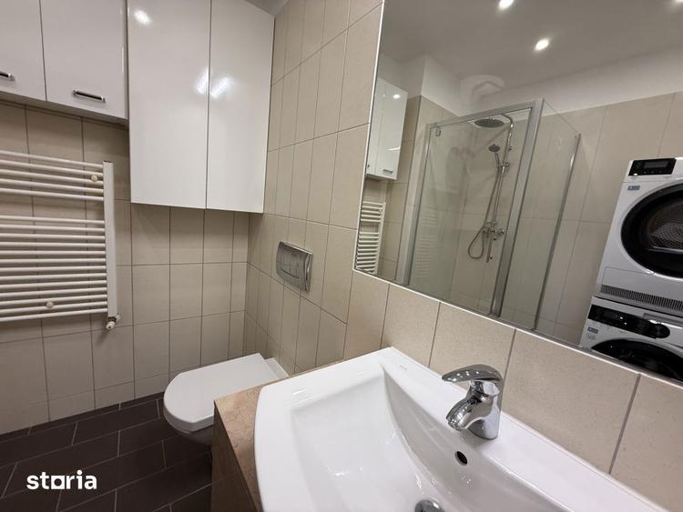 Apartament cu 4 camere, mobilat în Băneasa