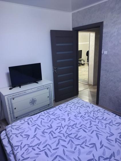 Apartament cu 3 camere în Micro 17