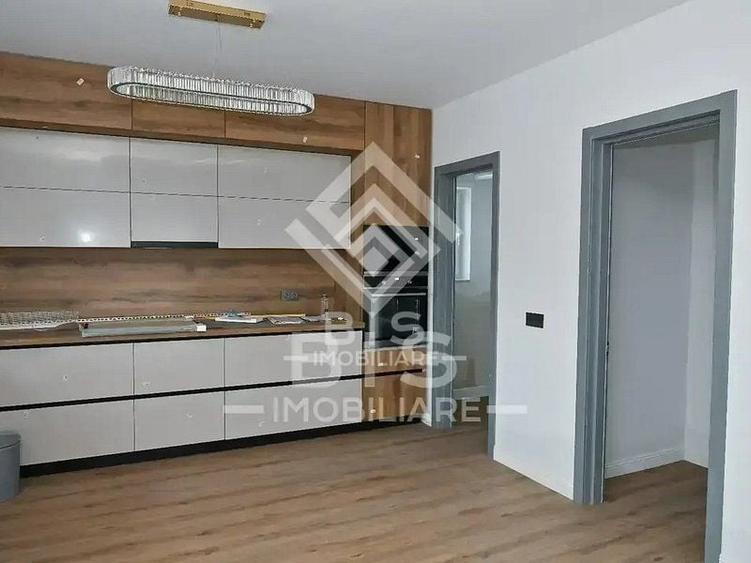 Casă individuală cu 4 camere cu Canalizare în Nord-Vest