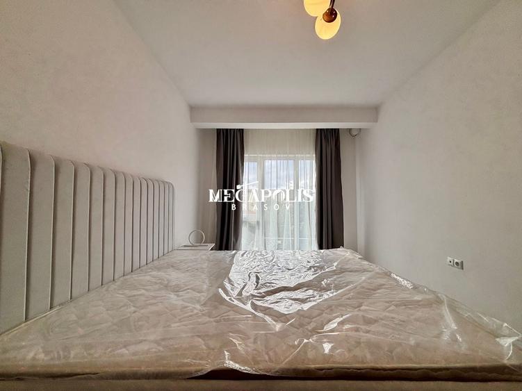 Duplex cu 4 camere cu Canalizare în Sânpetru