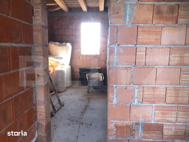 Casă cu 4 camere cu Teren 600 Mp în Botiz
