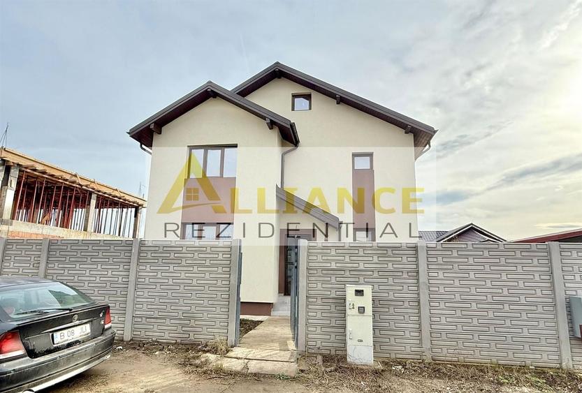 Casă individuală cu 4 camere decomandat cu Canalizare în Berceni