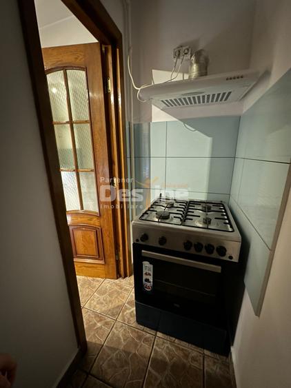 Apartament cu 2 camere decomandat, mobilat în Nicolina