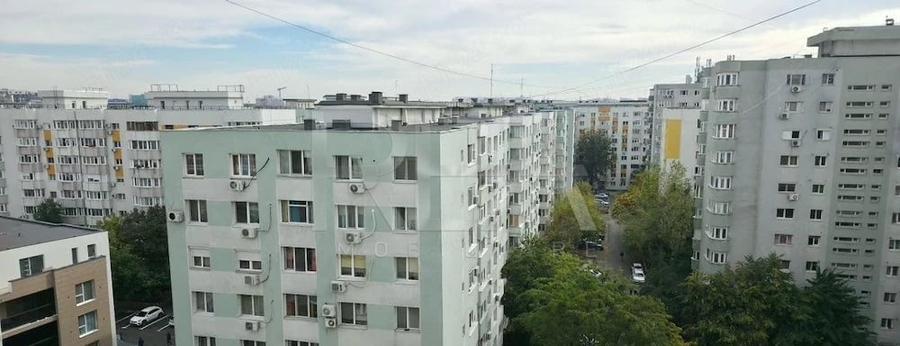 Apartament cu 4 camere semidecomandat, mobilat în Sebastian