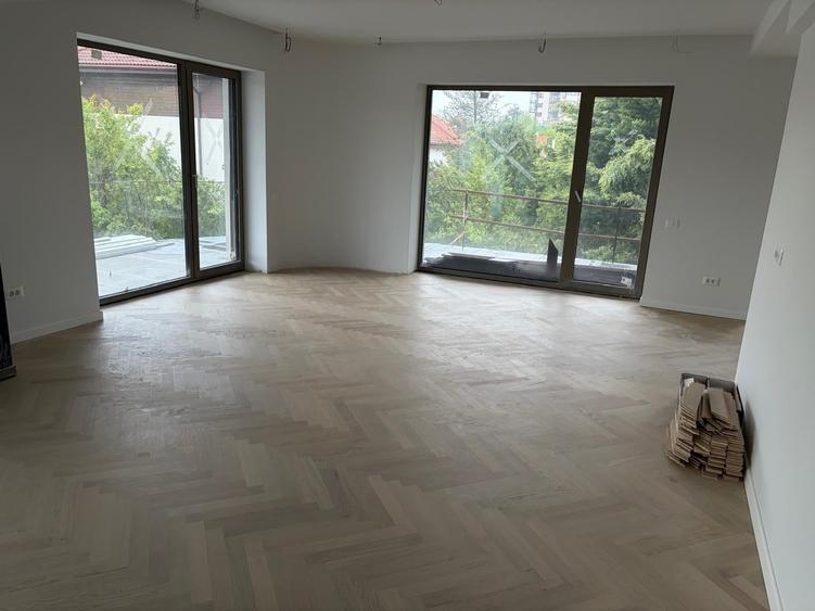 Apartament cu 3 camere în Pipera