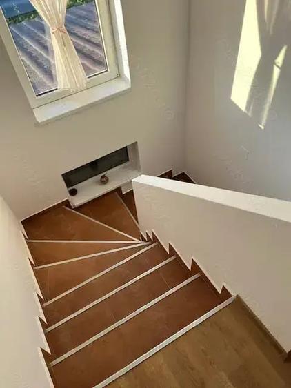Casă cu 4 camere cu Teren 650 Mp în Sânmihaiu Român
