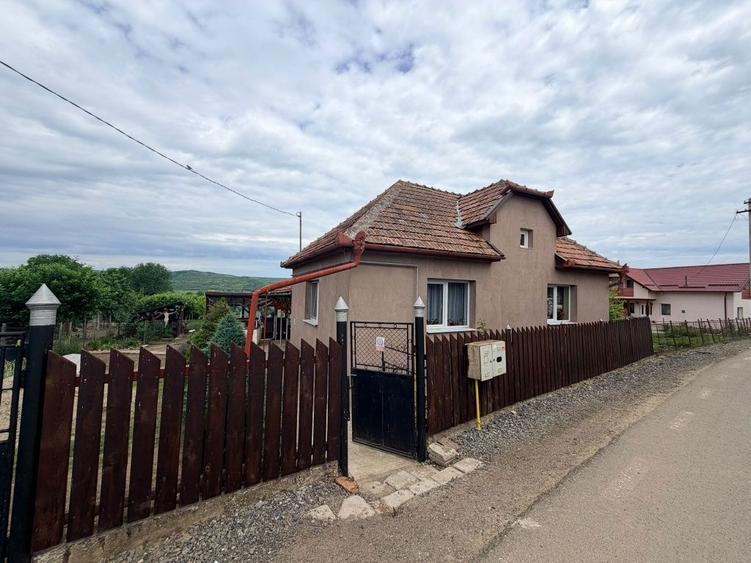Casă cu 3 camere în Deaj