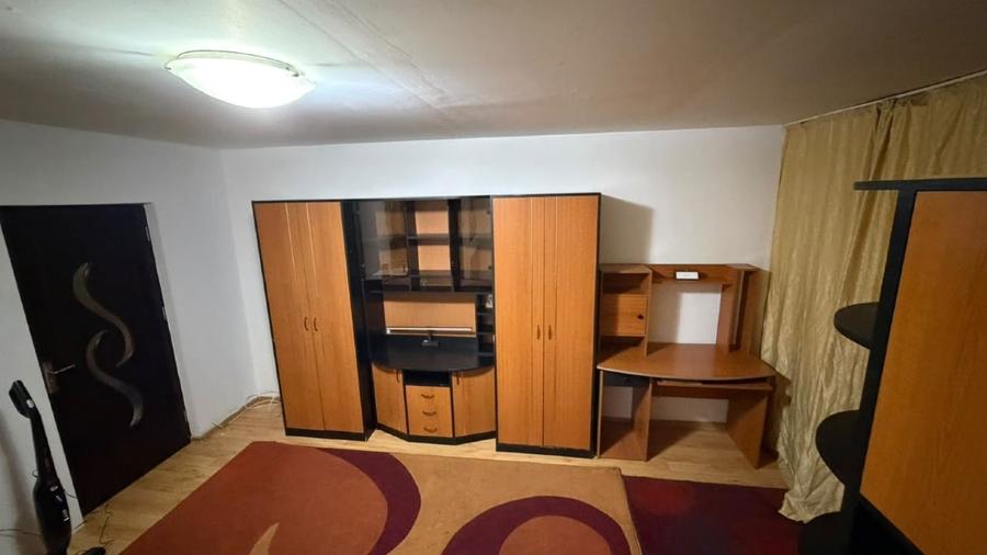 Garsonieră decomandată în Tătărași