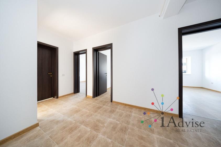 Apartament cu 3 camere decomandat în Sânpetru