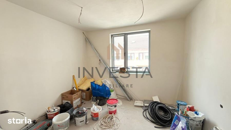 Apartament cu 4 camere semidecomandat în Între Lacuri