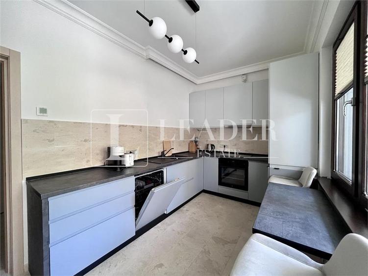 Apartament cu 3 camere decomandat, mobilat în Batistei