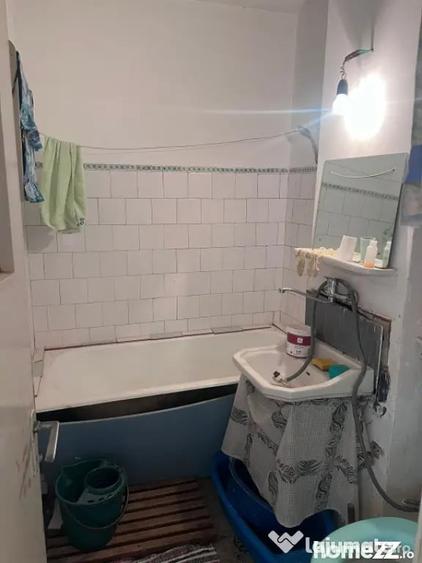 Garsonieră semidecomandată în Craiovița Nouă