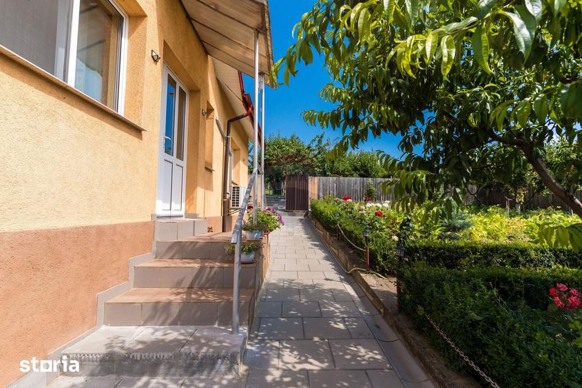 Casă cu 2 camere cu Teren 2093 Mp în Costuleni