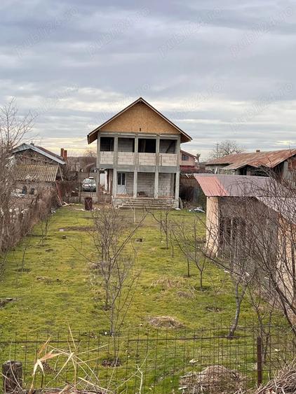 Casă cu 5 camere în Grădiștea
