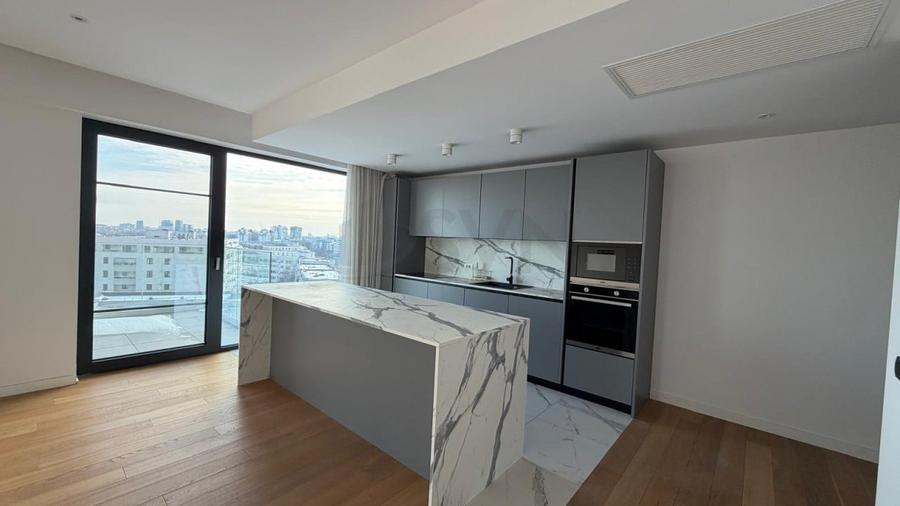 Apartament cu 3 camere decomandat în Herăstrău